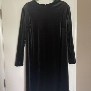 Black velvet dress